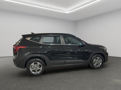 2024 Kia Seltos VUD 5 pts. EX, 1.5l, TA, RA-16 (cambio de línea)