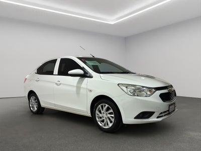 2023 Chevrolet Aveo 4 pts. LT, TM5, a/ac. Aut., f. niebla, RA-15 (línea anterior)