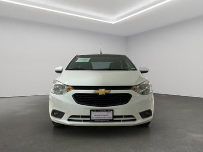 2023 Chevrolet Aveo 4 pts. LT, TM5, a/ac. Aut., f. niebla, RA-15 (línea anterior)