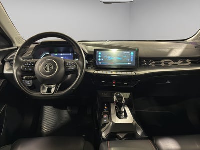 2024 MG GT 4 pts. Alpha, 1.5T, TA, piel, QC, cambios al volante, RA-17