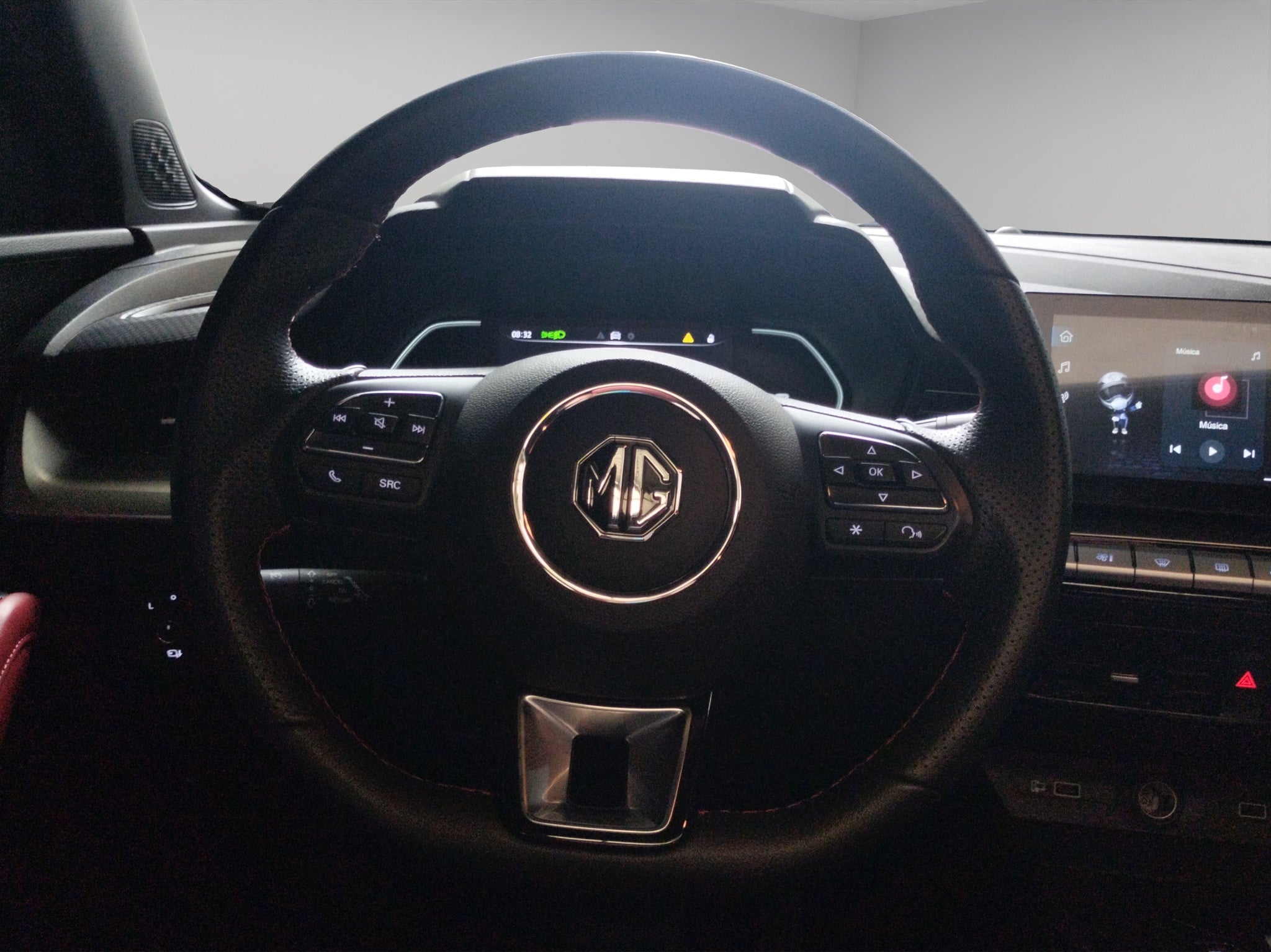 2024 MG GT 4 pts. Alpha, 1.5T, TA, piel, QC, cambios al volante, RA-17