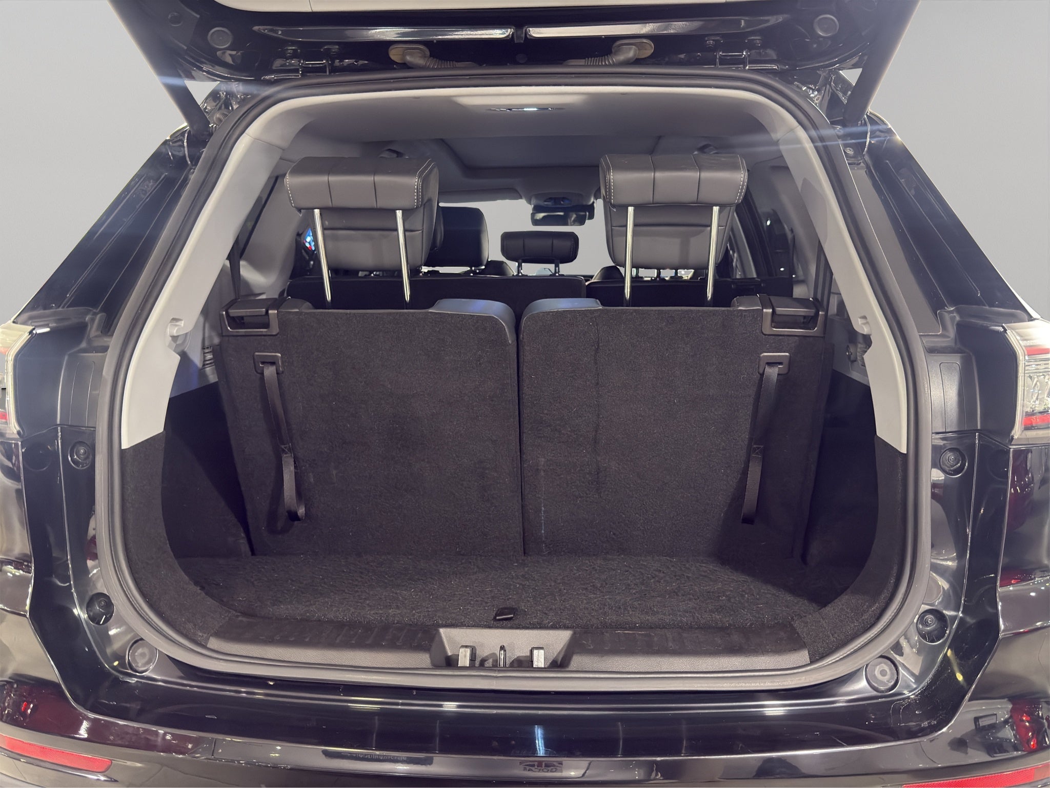 2023 Chirey Tiggo 8 Pro VUD 5 pts. Pro Max Premium, 2.0T, CVT, ADAS, RA-18