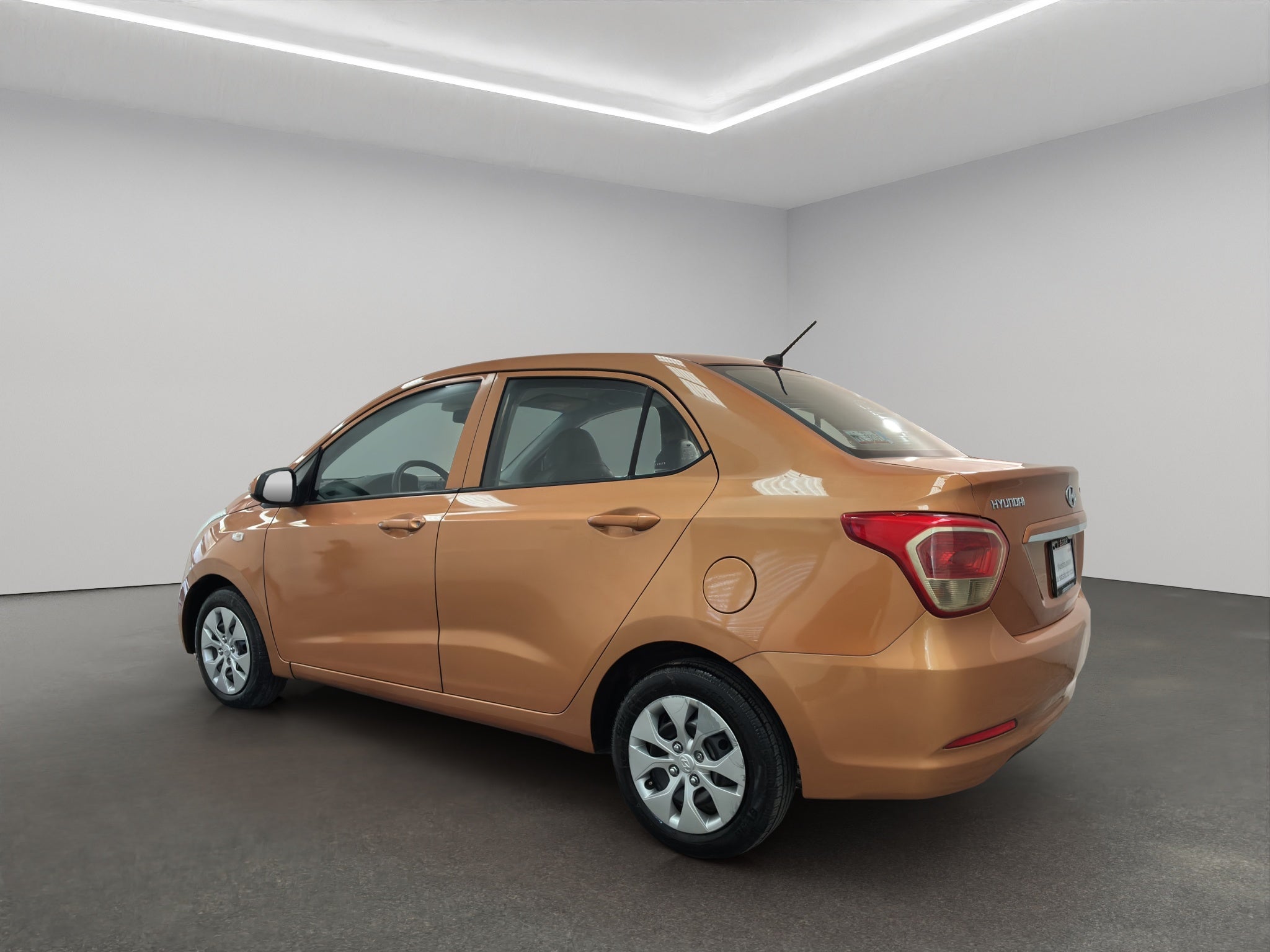 2016 Hyundai Grand i10 4 pts. GL MID, TM5, a/ac., R-14