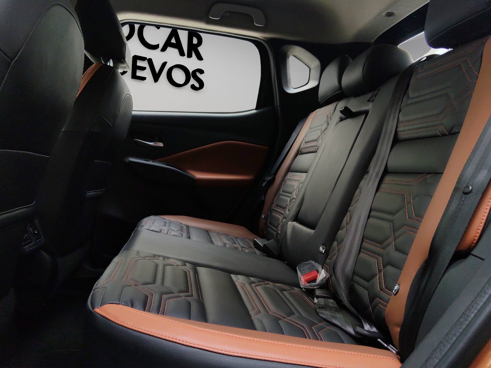 2025 Nissan Magnite VUD 5 pts. Exclusive, 1.0T, TM5, piel, RA-16