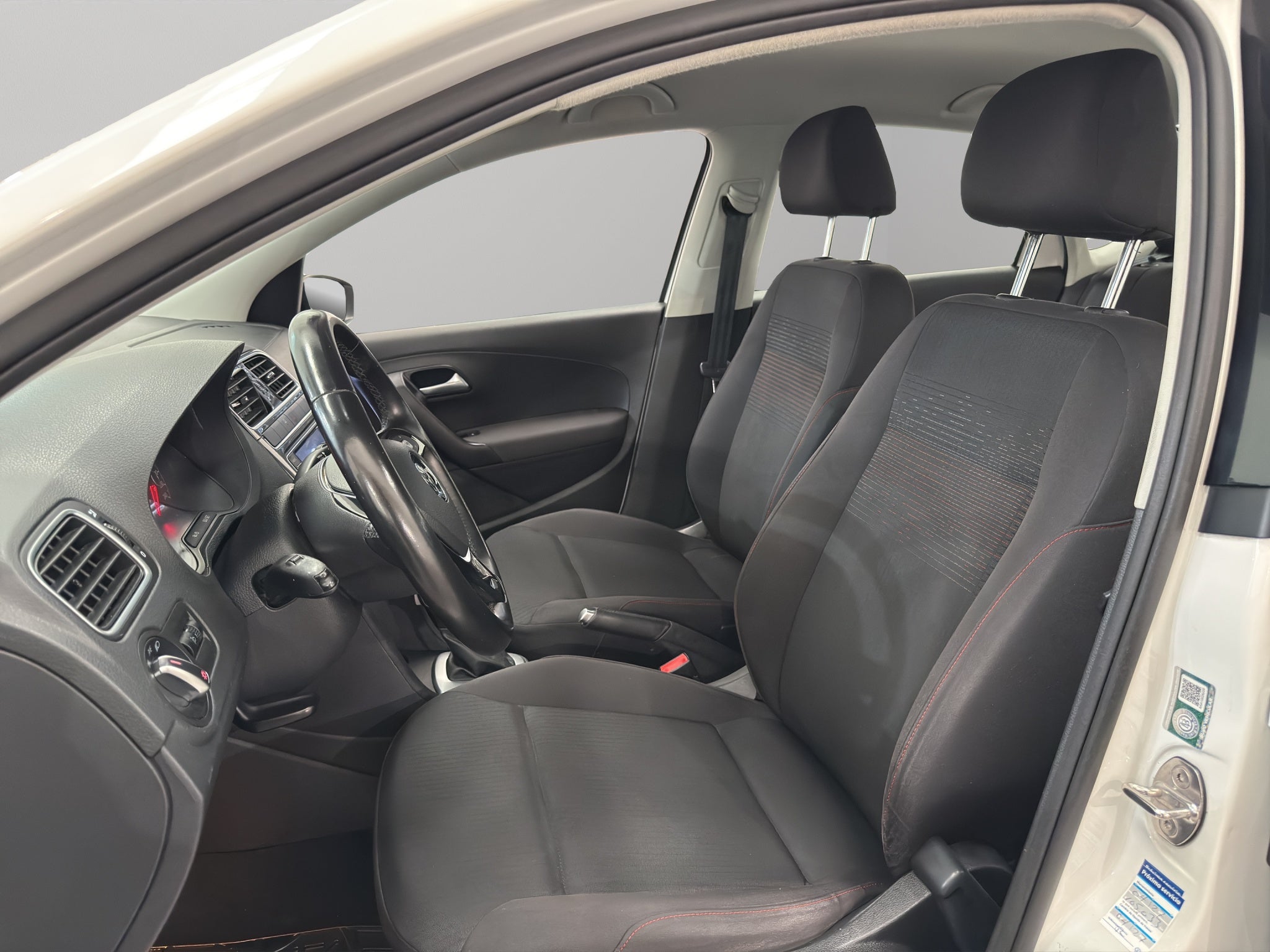 2022 Volkswagen Vento 4 pts. Join, TM5, a/ac., cámara reversa, RA-16
