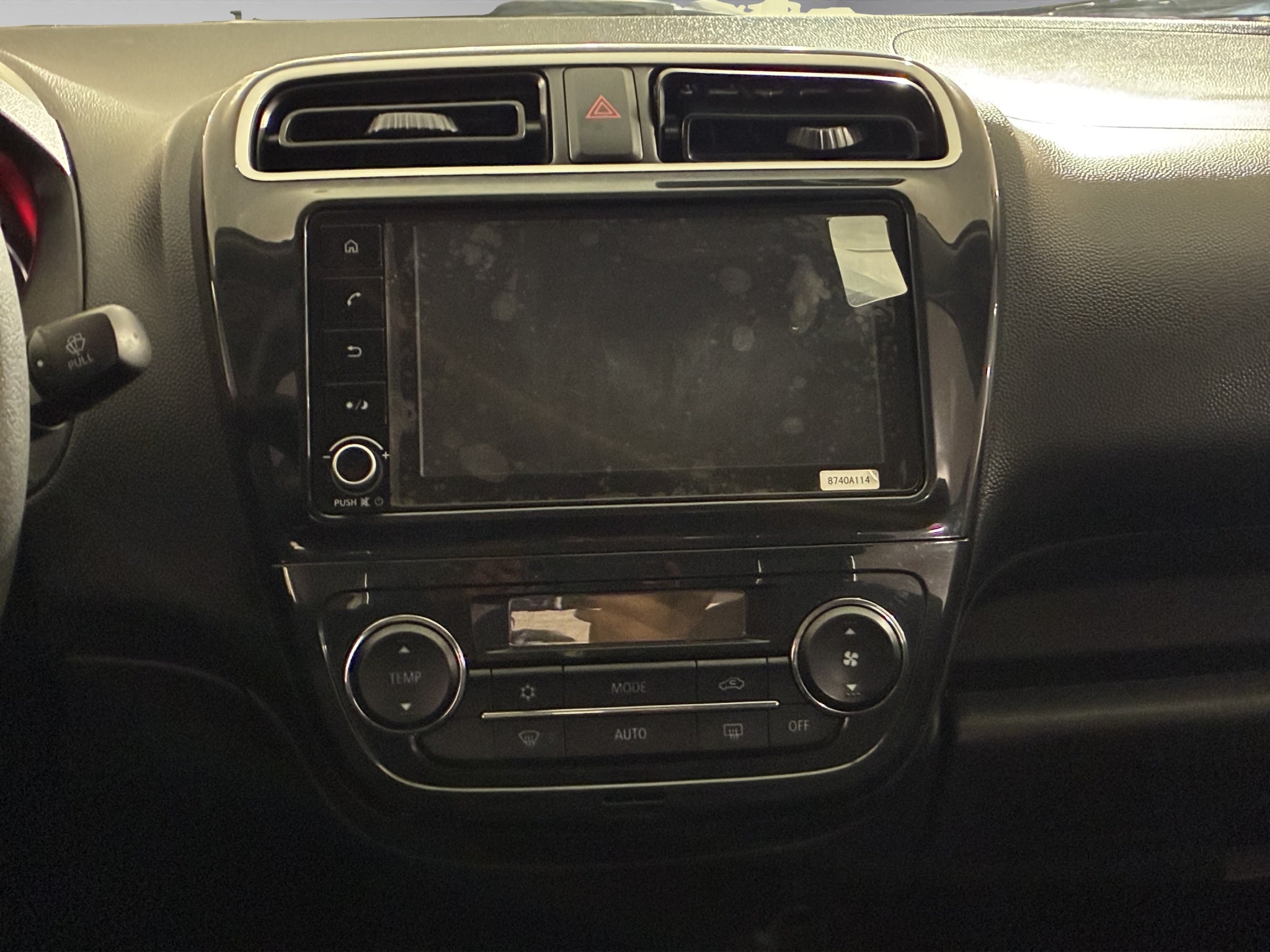 2025 Mitsubishi Mirage 4 pts. G4 GLS, TM5, climatronic, VE, f. niebla, RA-15