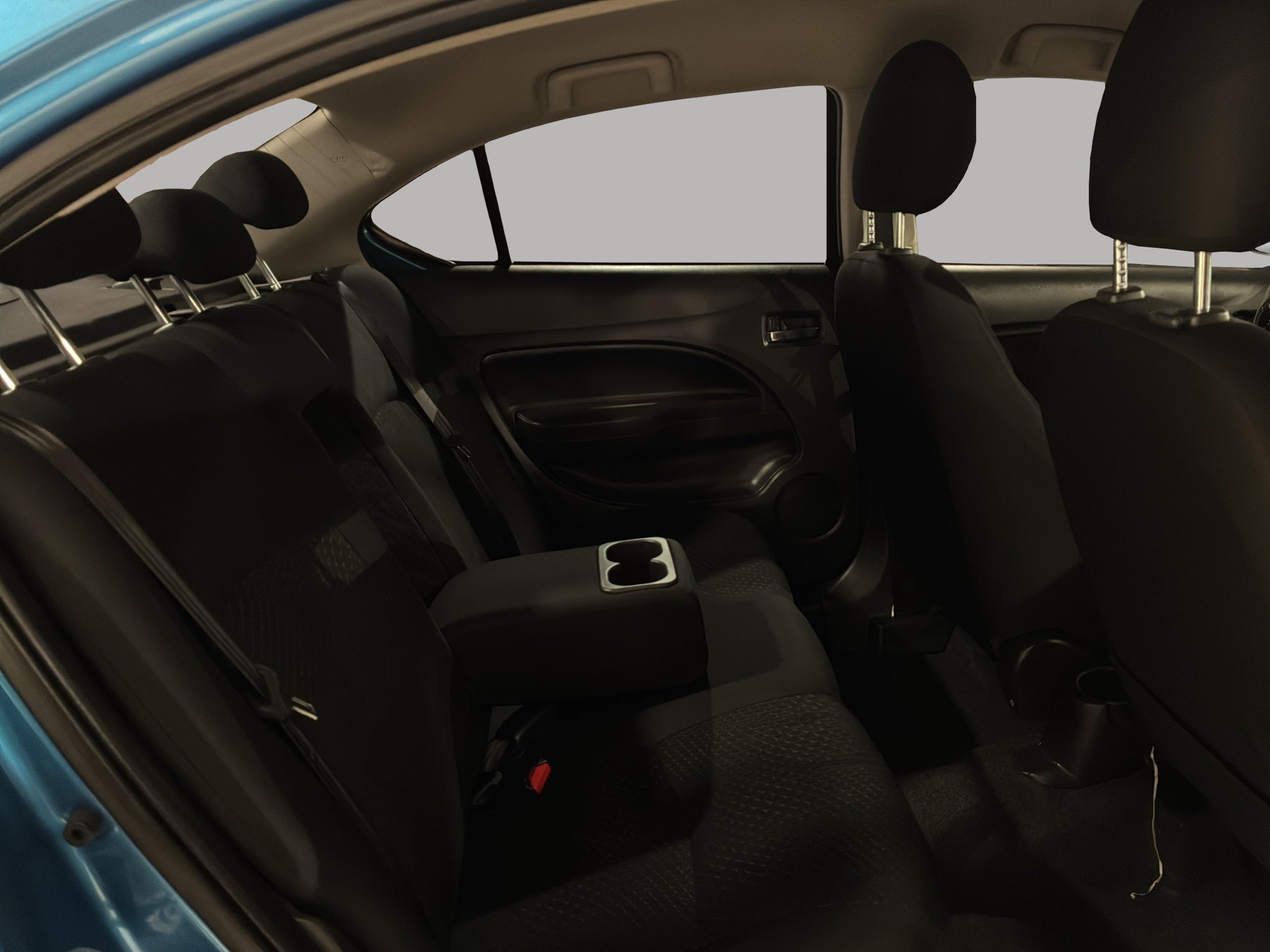 2025 Mitsubishi Mirage 4 pts. G4 GLS, TM5, climatronic, VE, f. niebla, RA-15