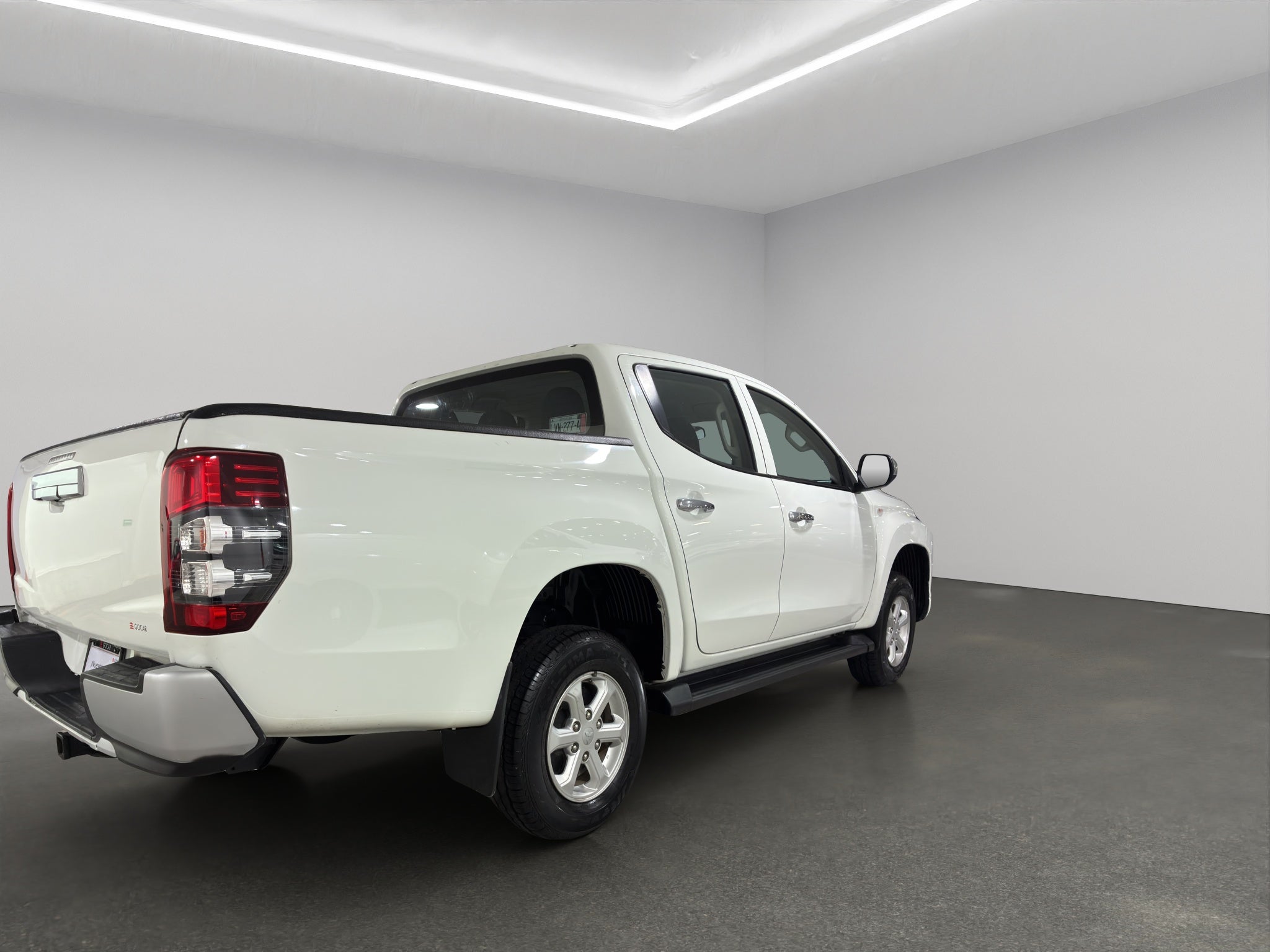2023 Mitsubishi Comerciales L200 Pick-Up 4 pts. GLX, Doble Cab., 2.4TD, TM5, 4x4
