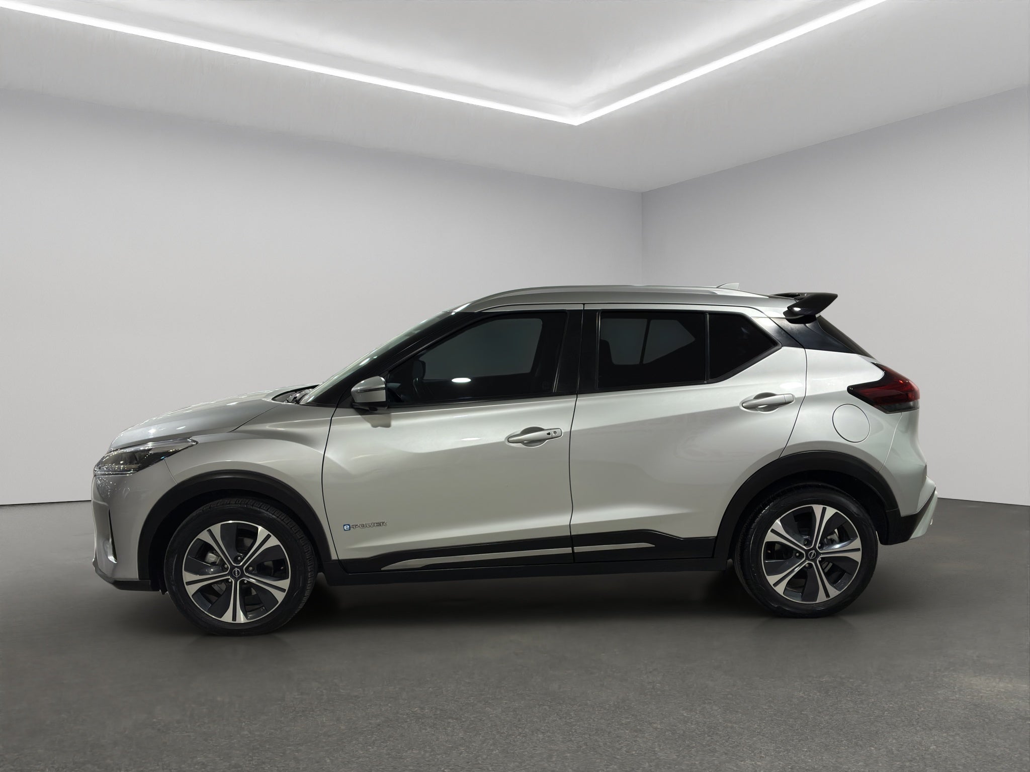 2023 Nissan Kicks VUD 5 pts. Platinum e-Power, E-REV, TA, piel, ADAS, RA-17