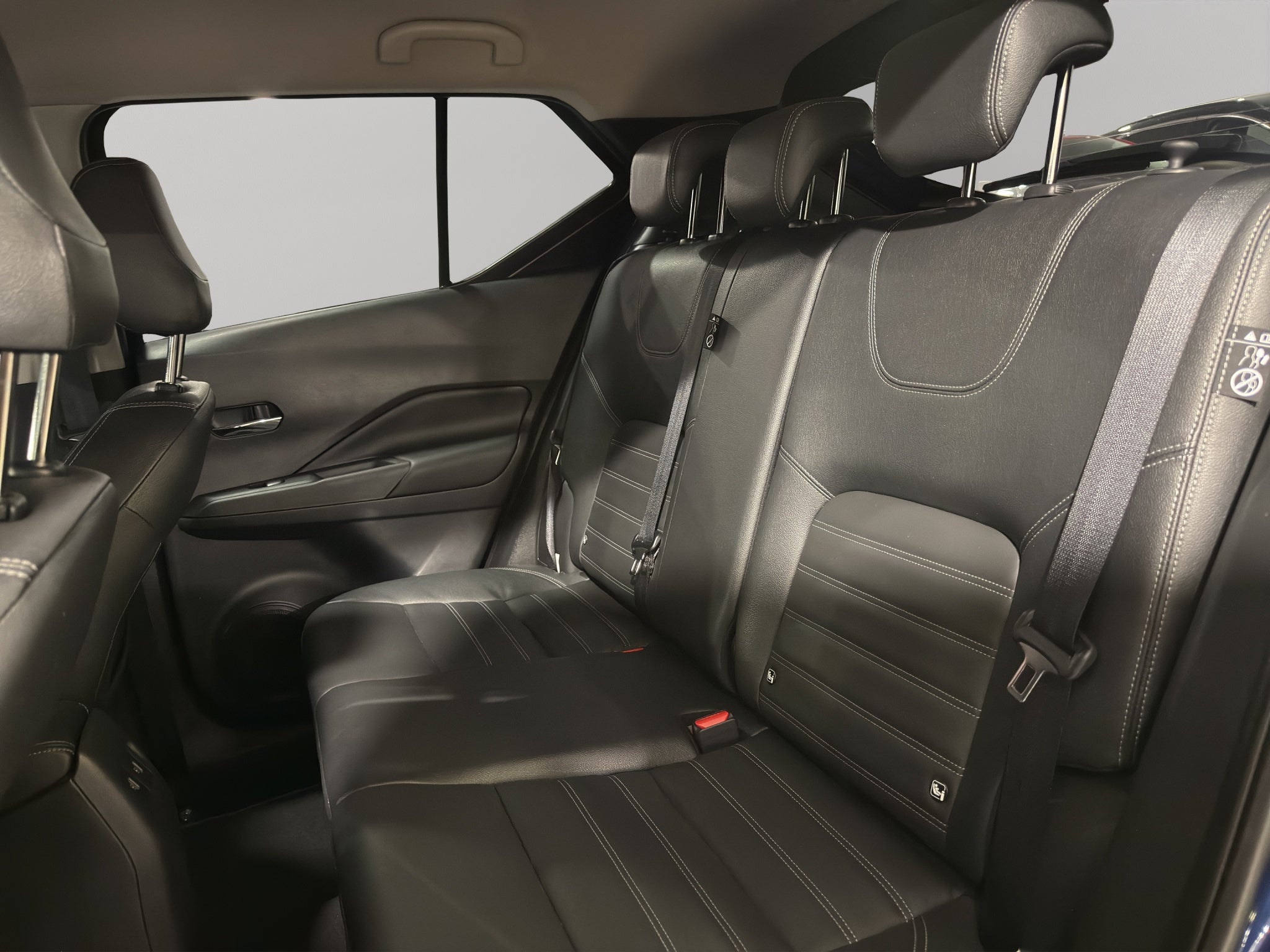 2026 Nissan Kicks VUD 5 pts. Play Advance e-Power, E-REV, TA, RA-17