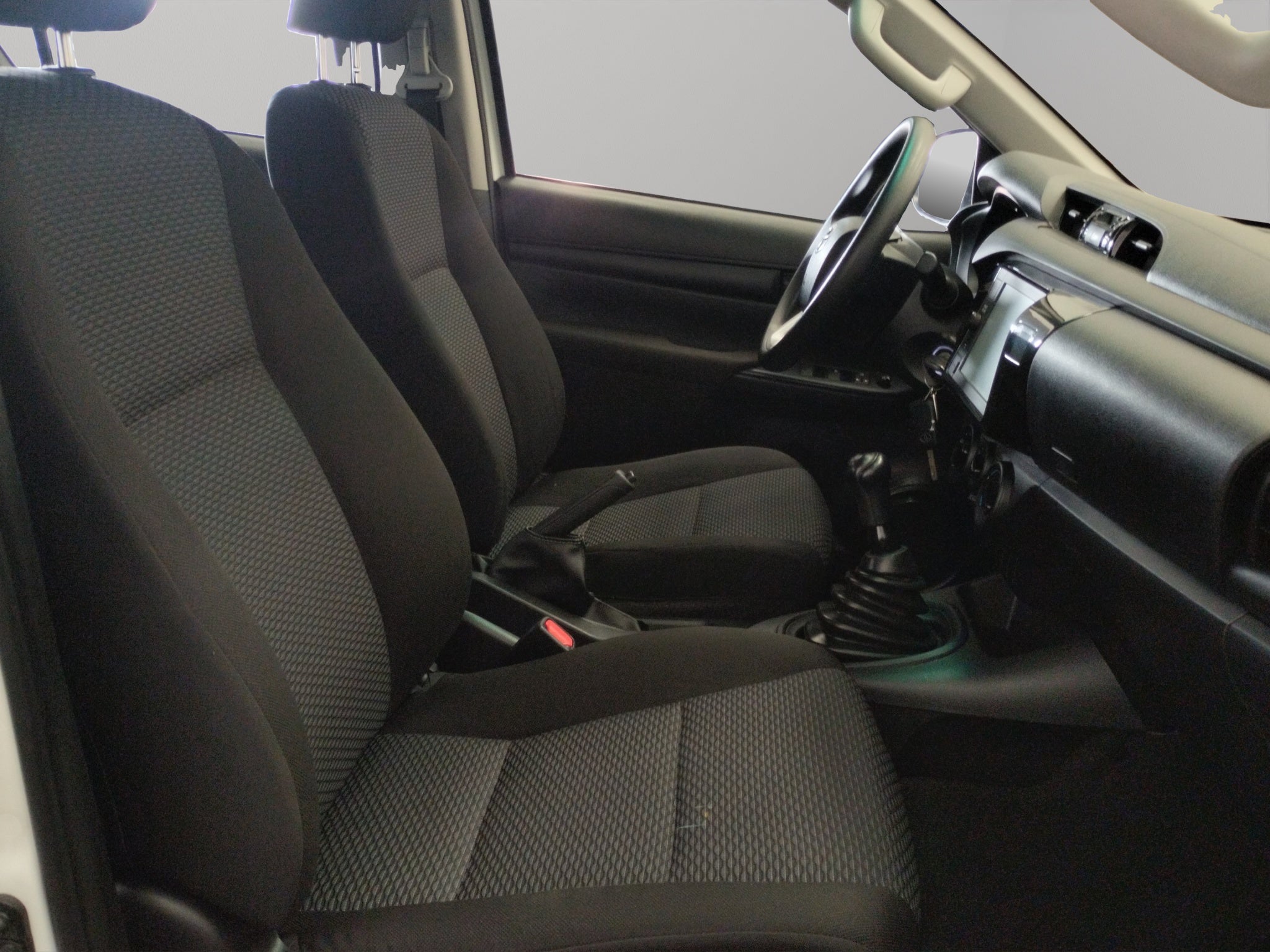 2023 Toyota Comerciales Hilux Pick-Up 4 pts. Base, Doble Cab., TM5, a/ac., VE del.