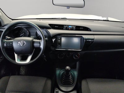 2023 Toyota Comerciales Hilux Pick-Up 4 pts. Base, Doble Cab., TM5, a/ac., VE del.