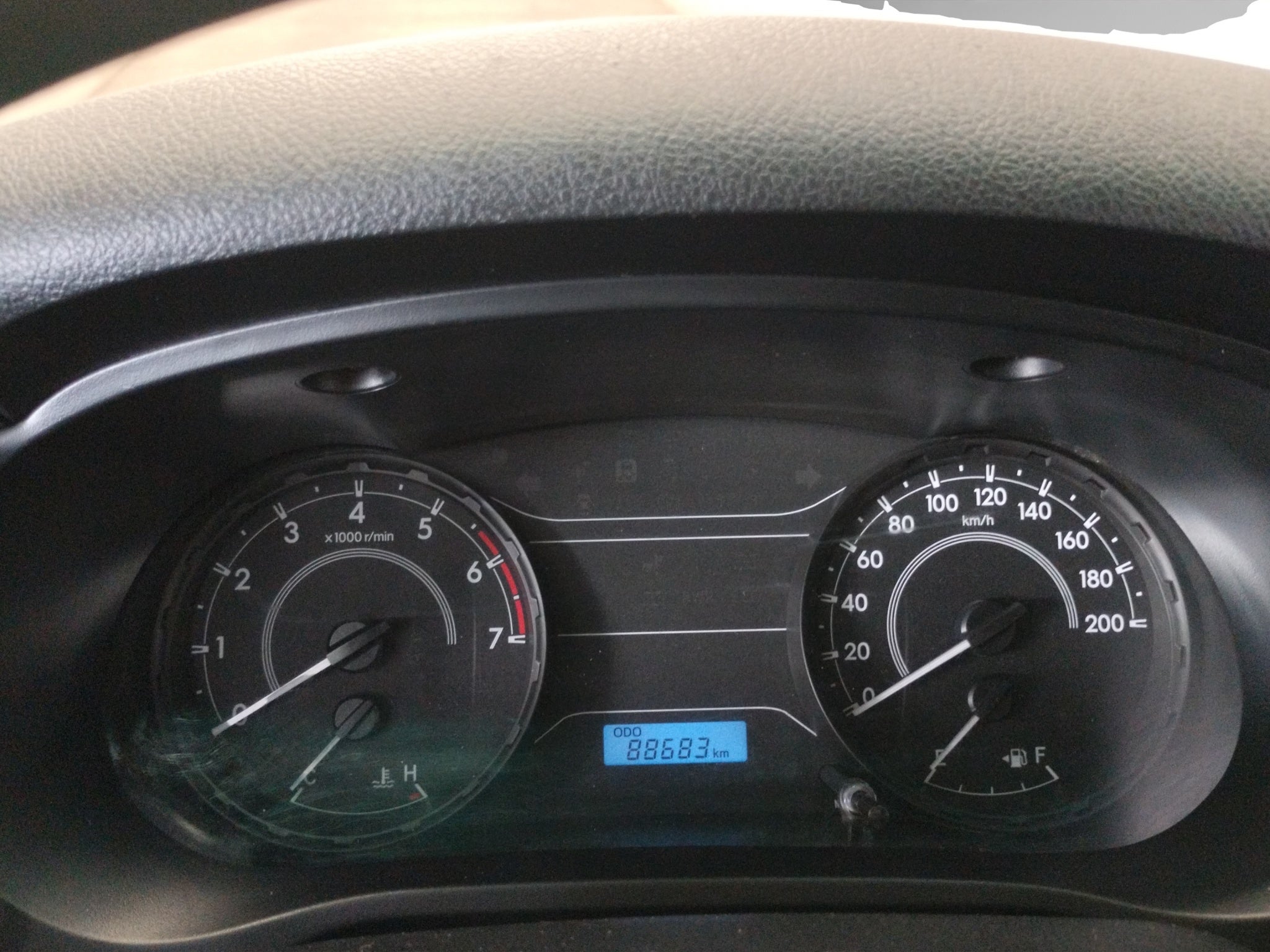 2023 Toyota Comerciales Hilux Pick-Up 4 pts. Base, Doble Cab., TM5, a/ac., VE del.