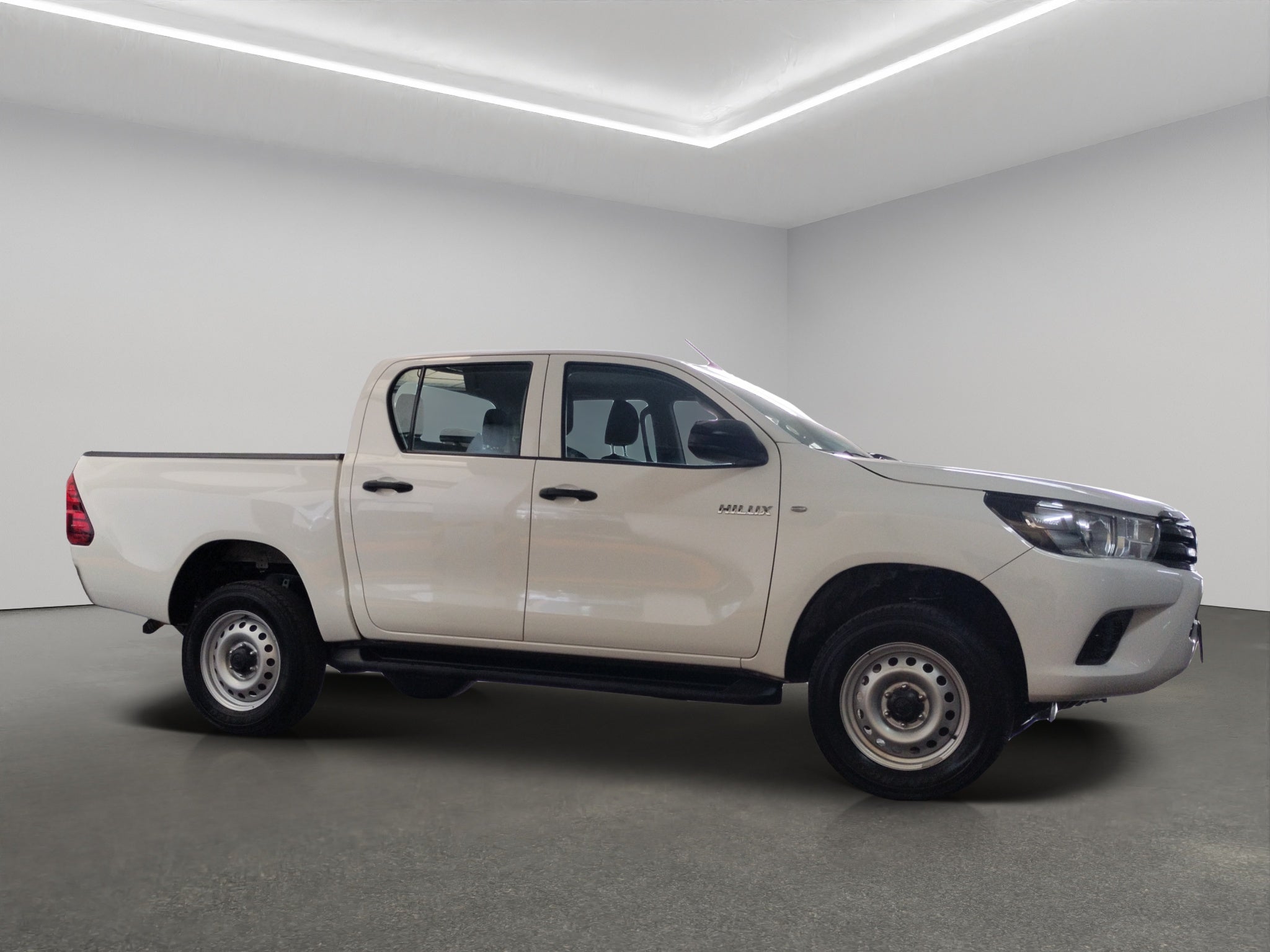 2023 Toyota Comerciales Hilux Pick-Up 4 pts. Base, Doble Cab., TM5, a/ac., VE del.