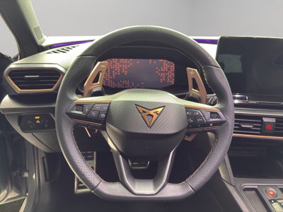 2024 Cupra León 5 pts. High, 300 HP, 2.0T, DSG, QC, RA-19 (línea anterior)