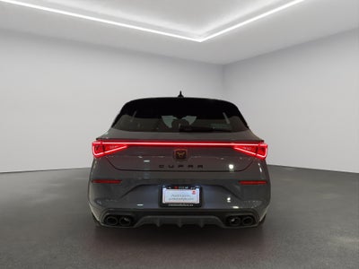 2024 Cupra León 5 pts. High, 300 HP, 2.0T, DSG, QC, RA-19 (línea anterior)