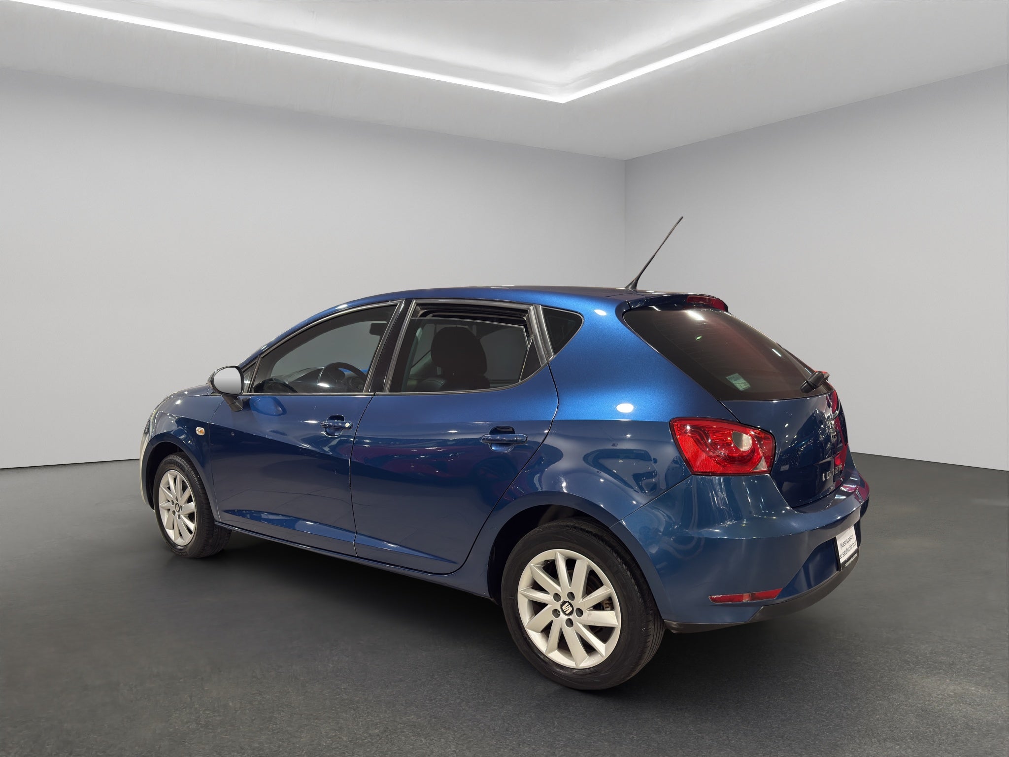 2015 Seat Ibiza 5 pts. Style, 105 HP, 1.6l, DSG, a/ac., QC, CD, RA-15