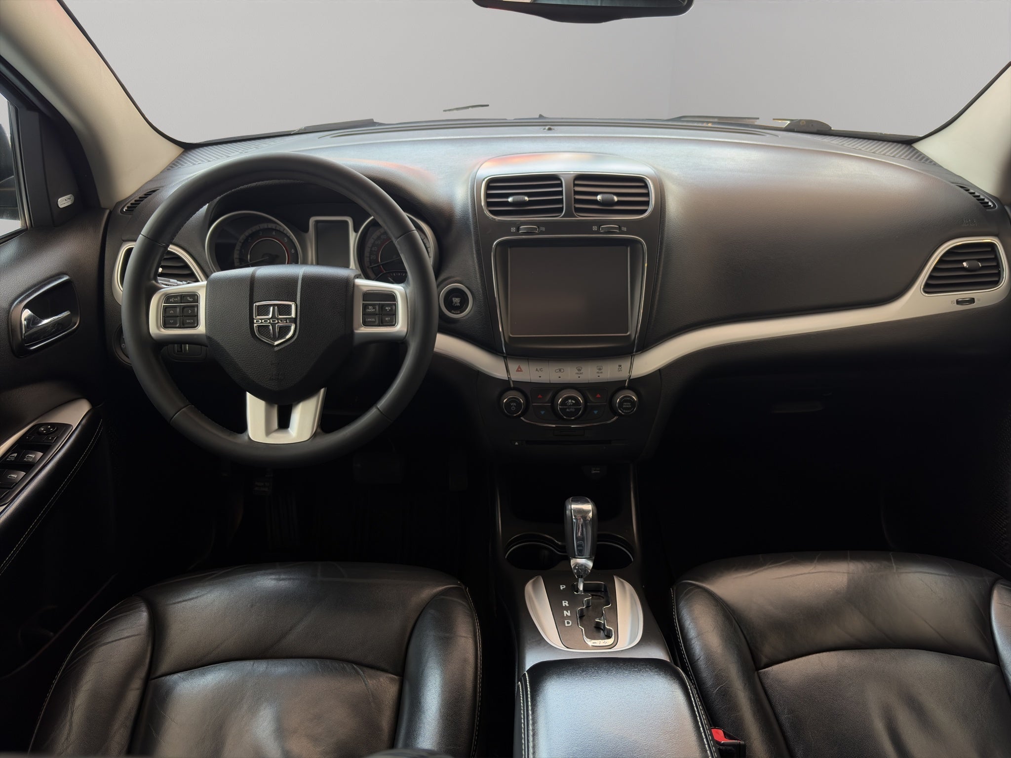 2016 Dodge Journey VUD 5 pts. SXT, 2.4l, TA, VE, BL, 7 pas., RA-17