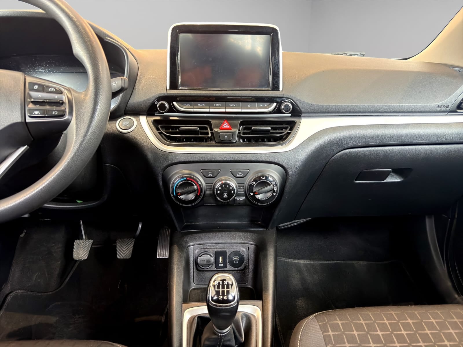 2023 Hyundai HB20 5 pts. HB GL, 1.6l, TM6, a/ac., RA-15