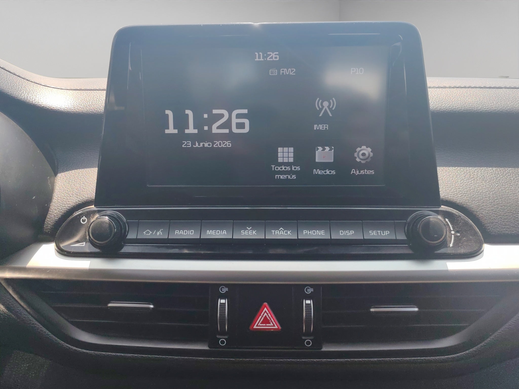 2020 Kia Forte 4 pts. L, 2.0l, TM6, a/ac., sin botón encend., R-16