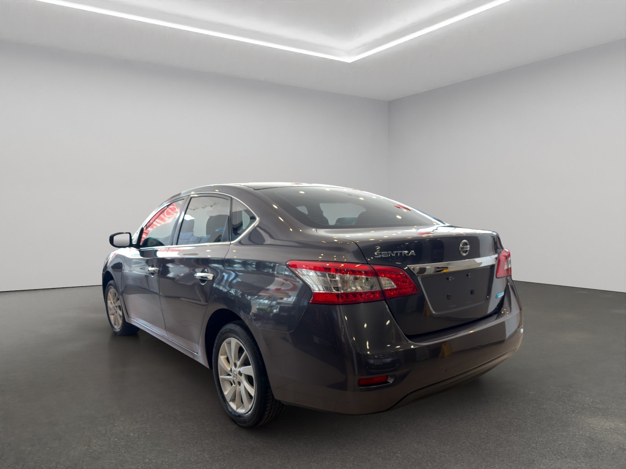 2016 Nissan Sentra 4 pts. Advance, TM6, a/ac., f. niebla, RA-16 (línea anterior)