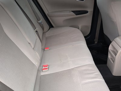 2018 Nissan Sentra 4 pts. Advance, TM6, a/ac., f. niebla, RA-16