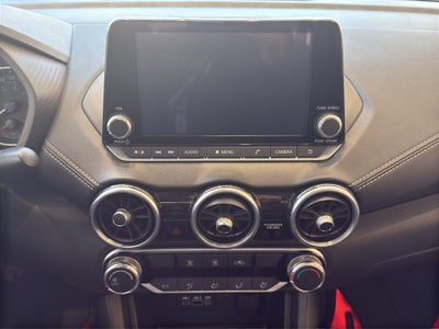 2025 Nissan Sentra 4 pts. Advance, TM6, a/ac., f. niebla, RA-16