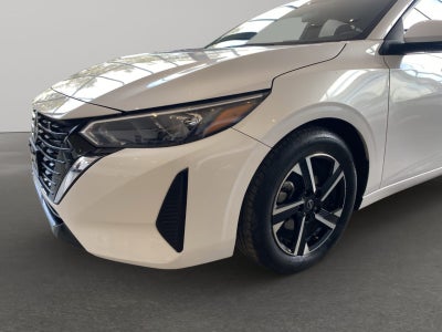 2024 Nissan Sentra 4 PTS ADVANVE TA 6 A/AC F NIEBLA RA 16