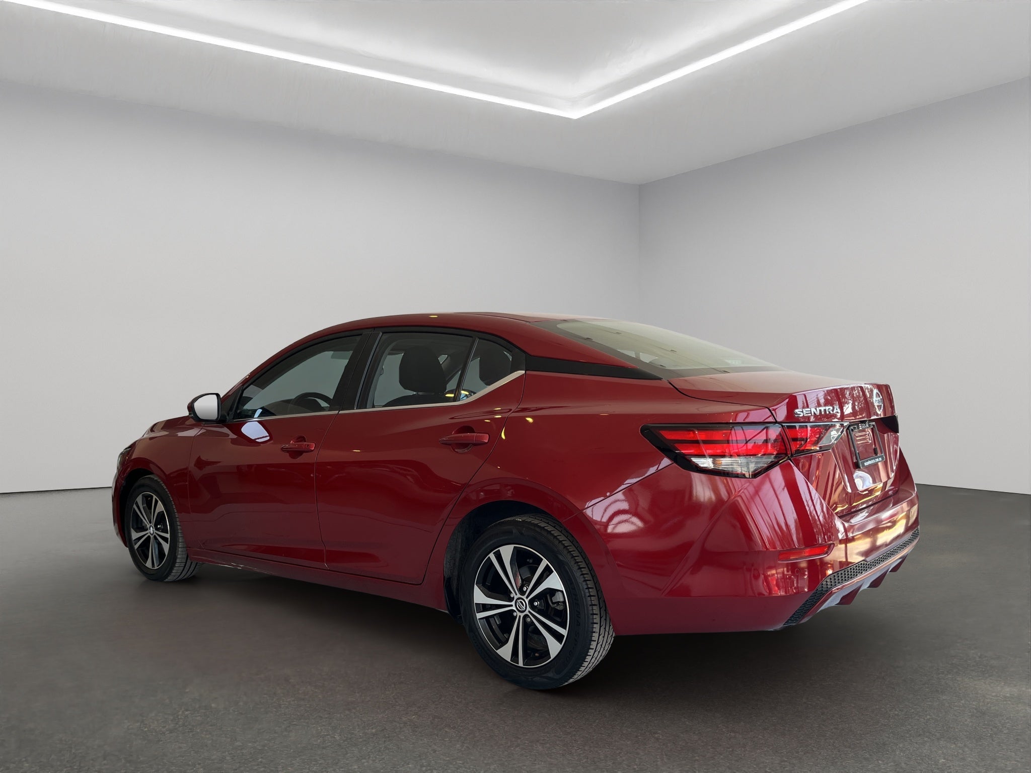 2023 Nissan Sentra 4 pts. Advance, TM6, a/ac., f. niebla, RA-16