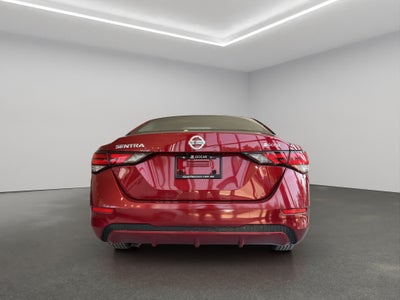 2023 Nissan Sentra 4 pts. Advance, TM6, a/ac., f. niebla, RA-16