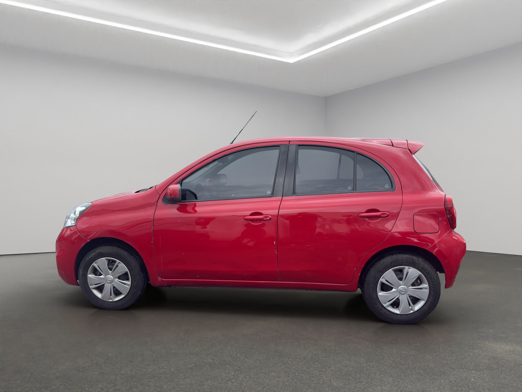 2018 Nissan March 5 pts. HB Sense, TM5, a/ac., CD, Bluetooth, R-14