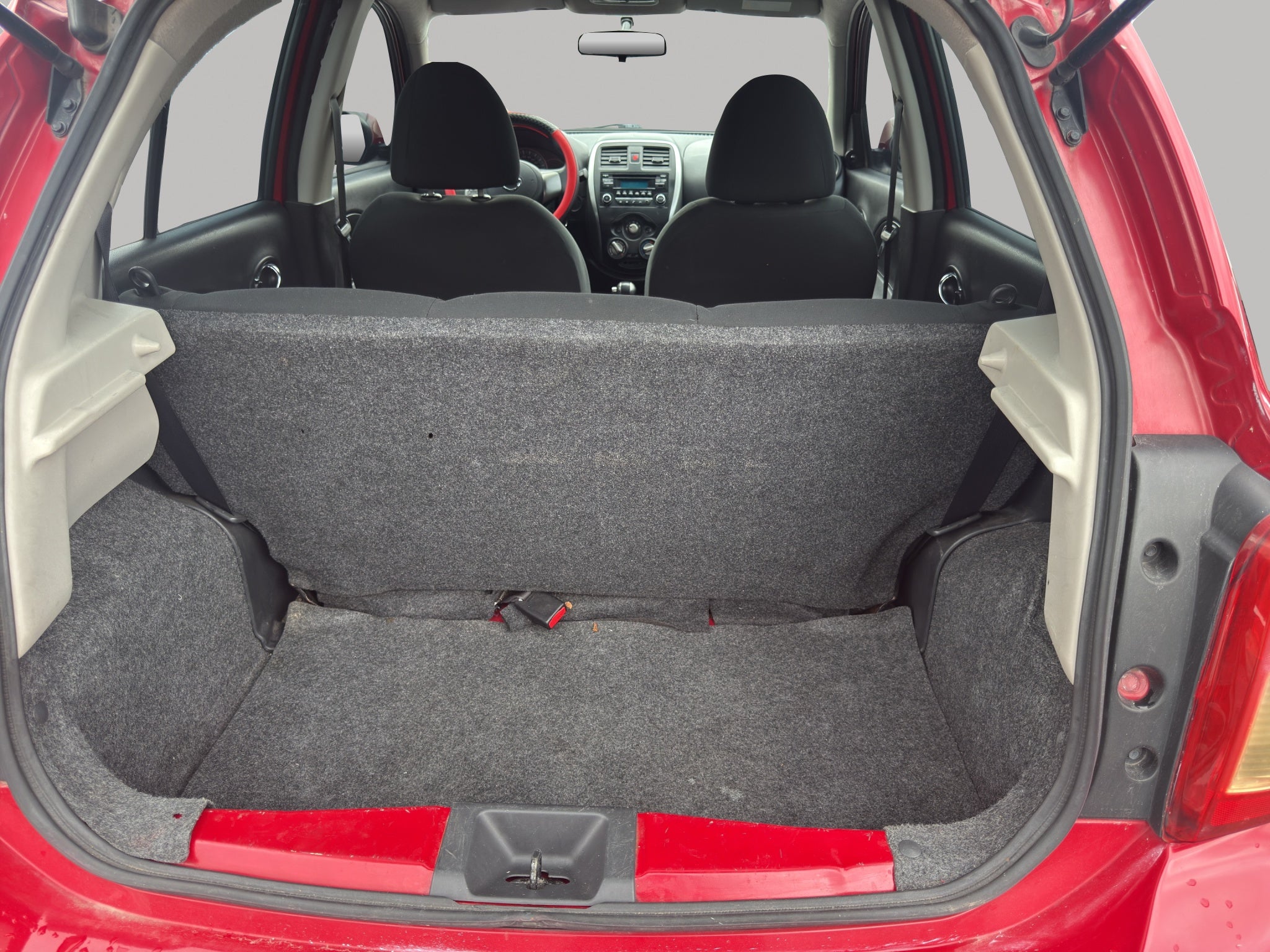 2018 Nissan March 5 pts. HB Sense, TM5, a/ac., CD, Bluetooth, R-14