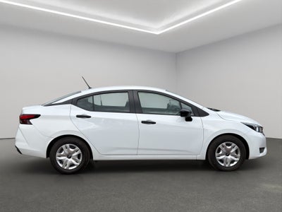 2024 Nissan Versa 4 pts. Sense, TM5, a/ac., R-15