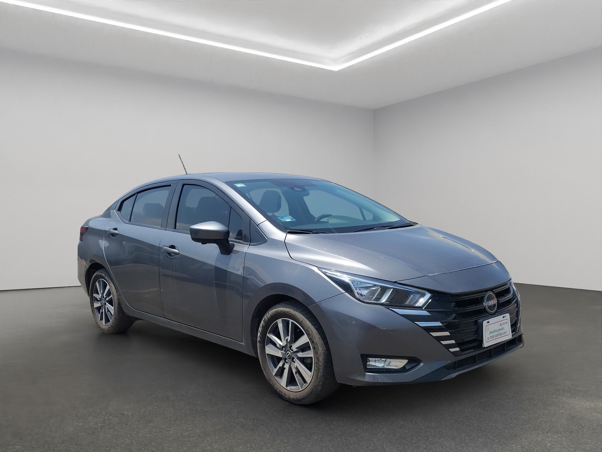 2024 Nissan Versa 4 pts. Advance, TM5, a/ac., f. niebla, RA-16