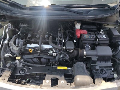2024 Nissan Versa 4 pts. Advance, TM5, a/ac., f. niebla, RA-16