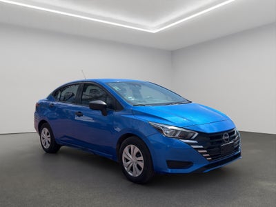 2023 Nissan Versa 4 pts. Advance, TM5, a/ac., f. niebla, RA-16 (cambio de línea)