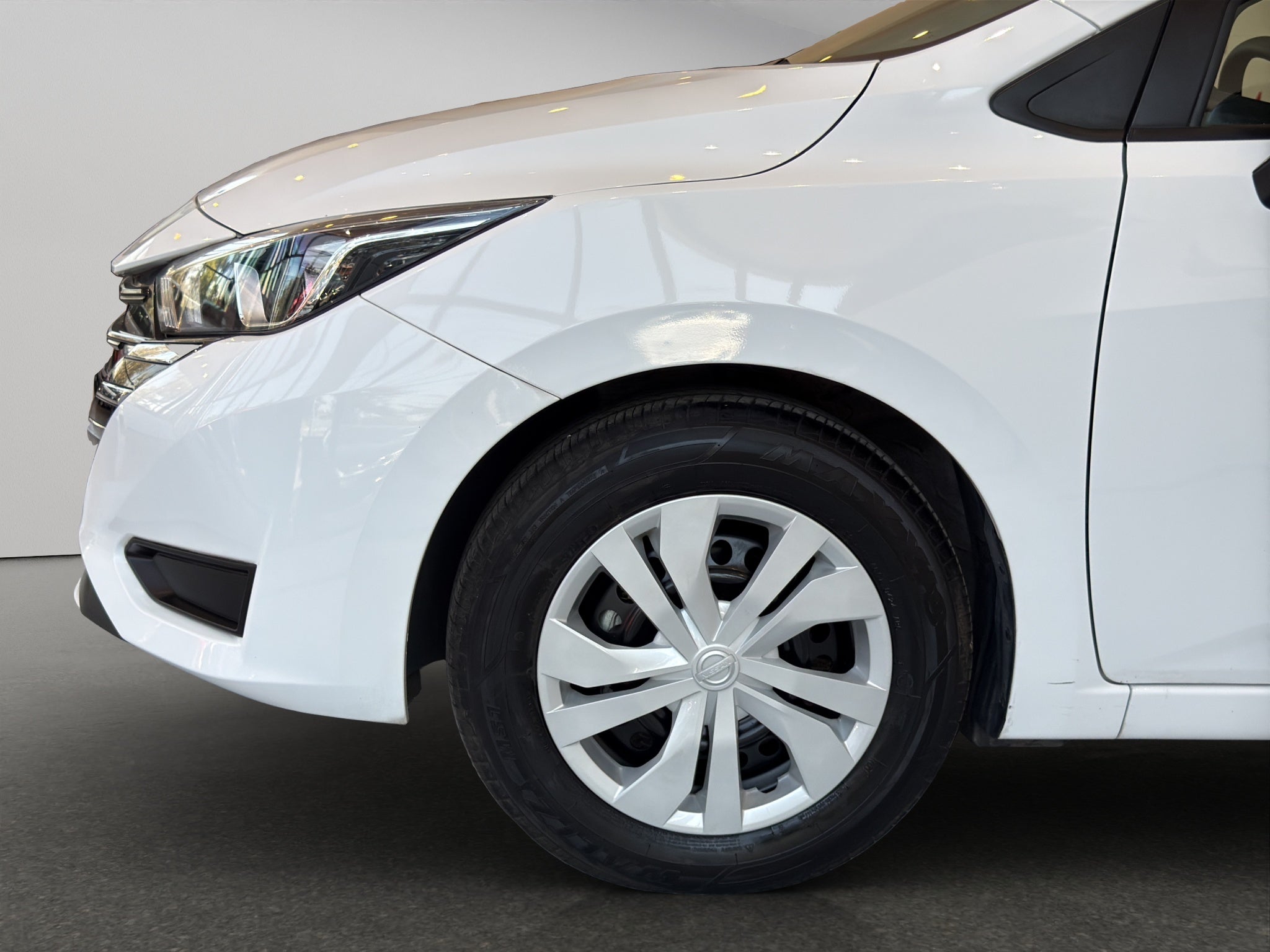 2024 Nissan Versa SENSE CVT