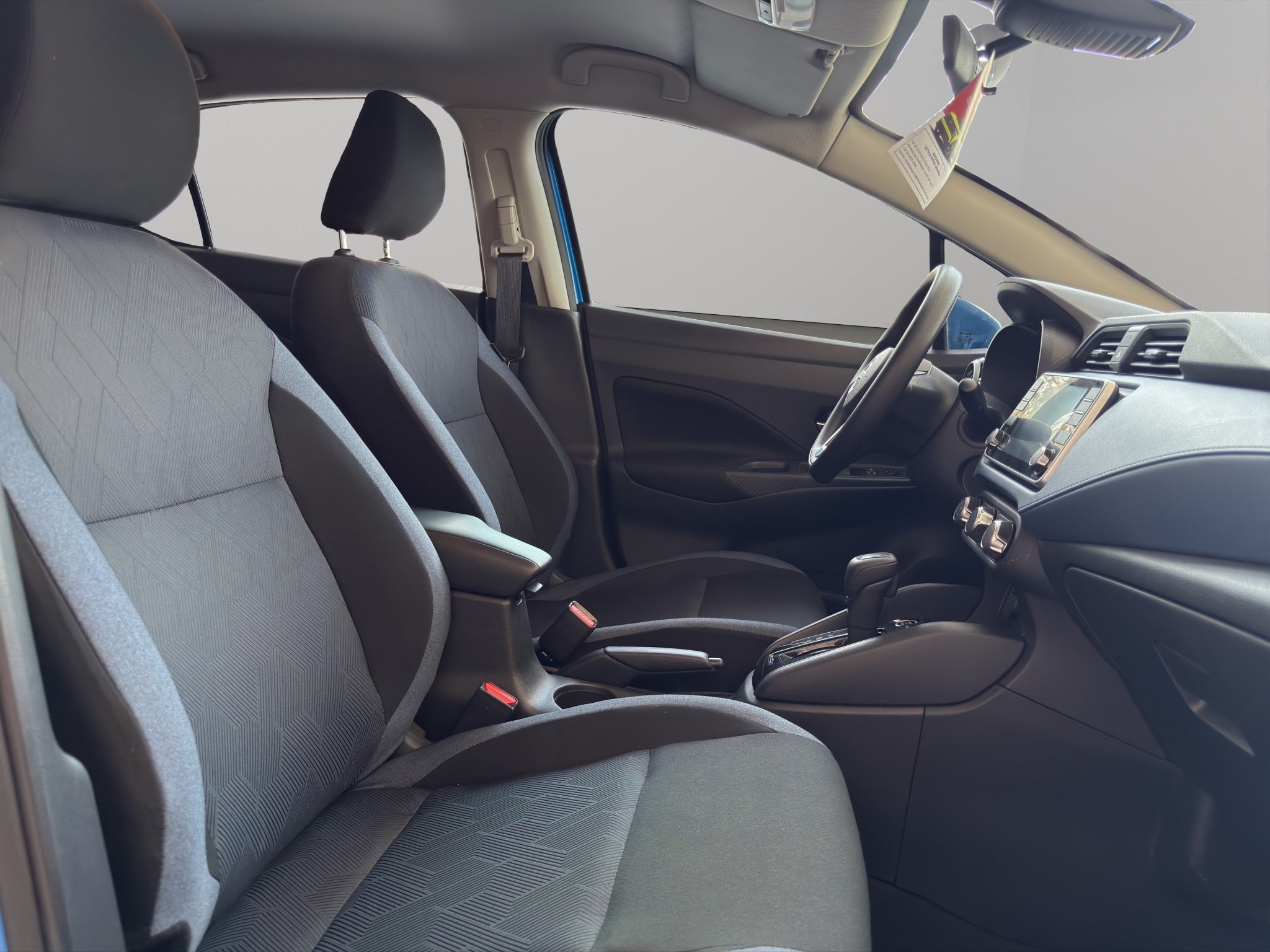 2025 Nissan Versa ADVANCE CVT