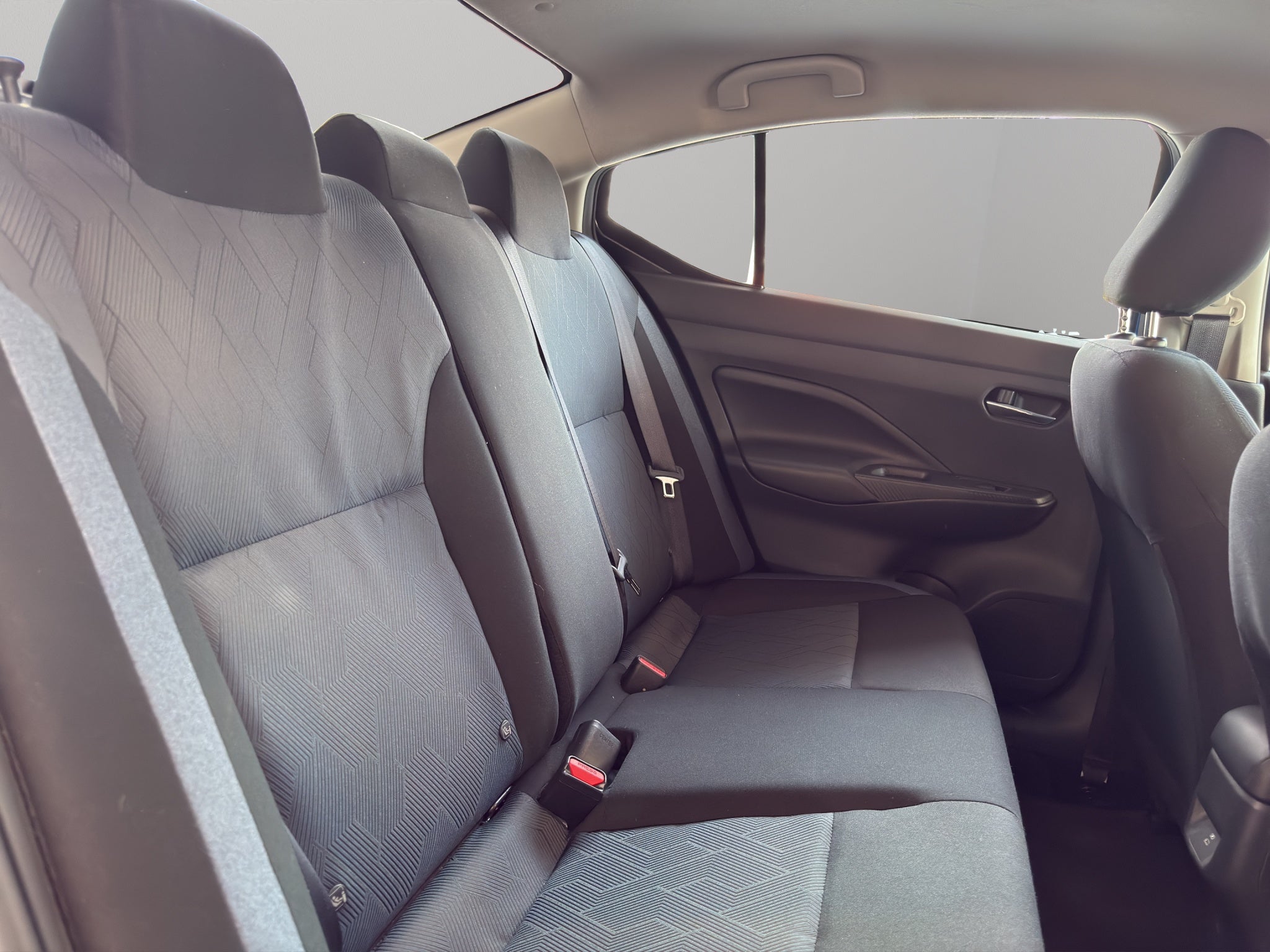 2025 Nissan Versa ADVANCE CVT