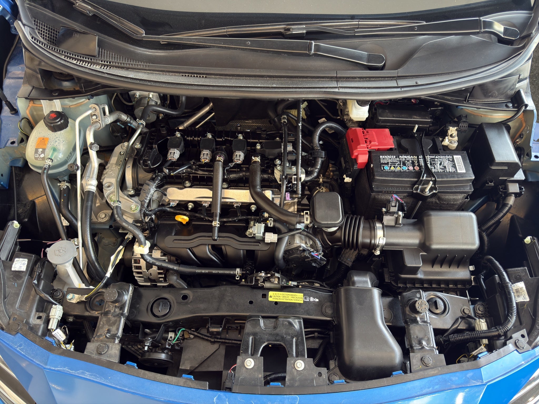 2025 Nissan Versa ADVANCE CVT