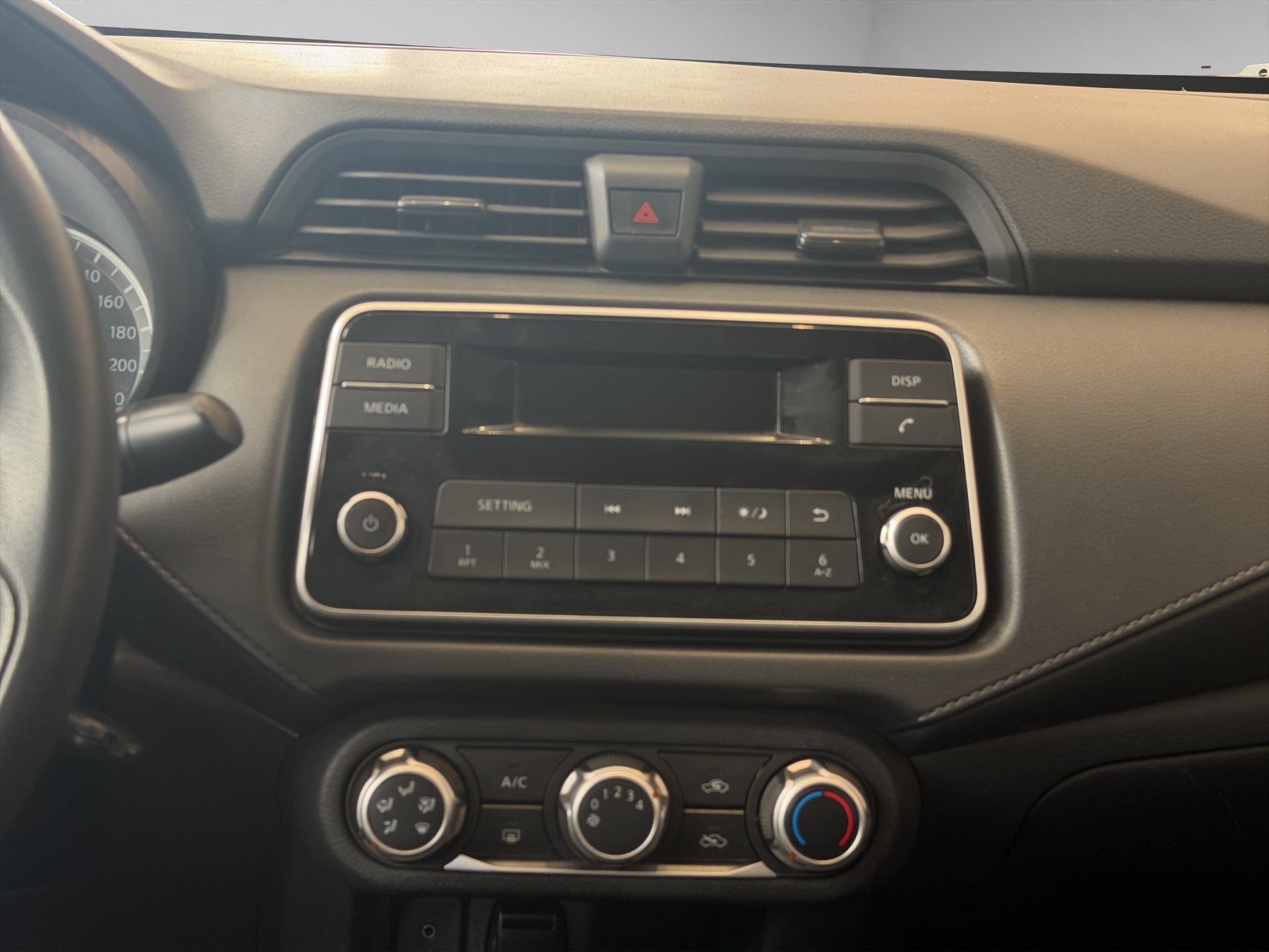 2021 Nissan Versa 4 pts. Sense, TM5, a/ac., VE, R-15