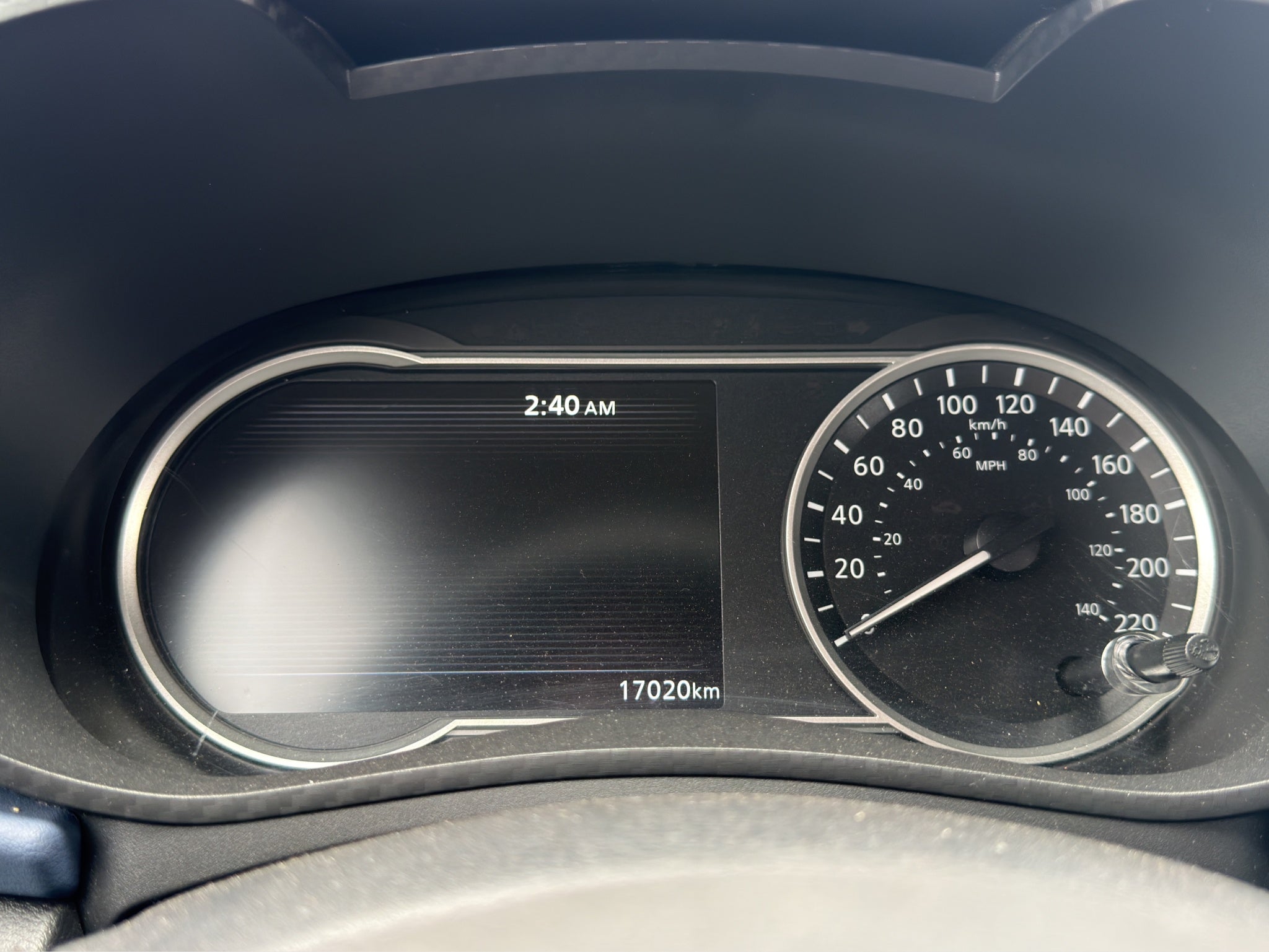 2024 Nissan Versa 4 pts. Advance, TM5, a/ac., f. niebla, RA-16