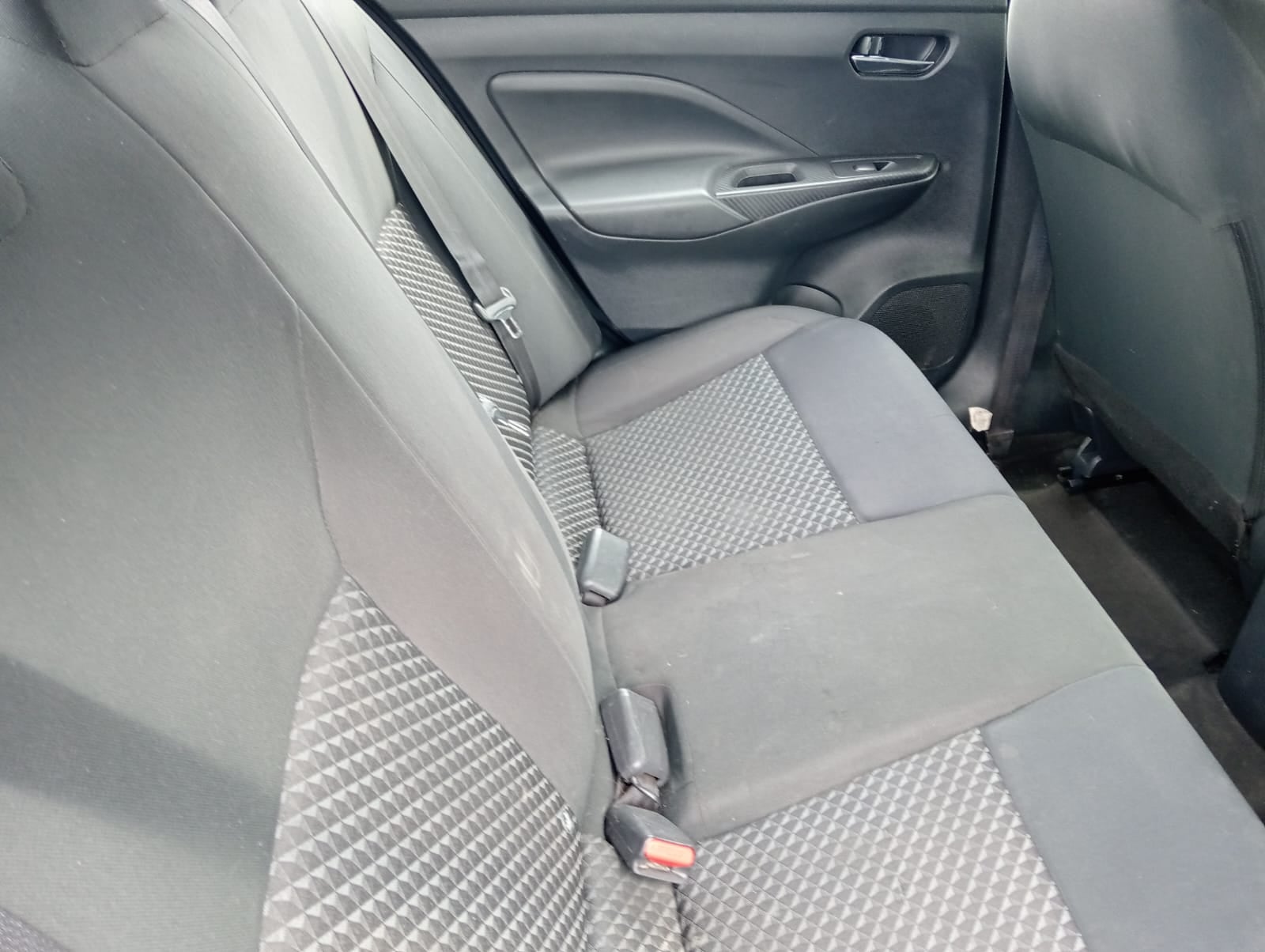 2021 Nissan Versa 4 pts. Sense, TM5, a/ac., VE, R-15