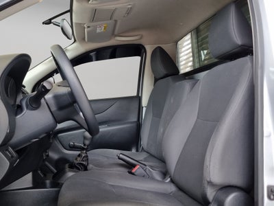 2023 Nissan Comerciales NP300 2 pts. Chas. Cab., TD, TM6, a/ac.