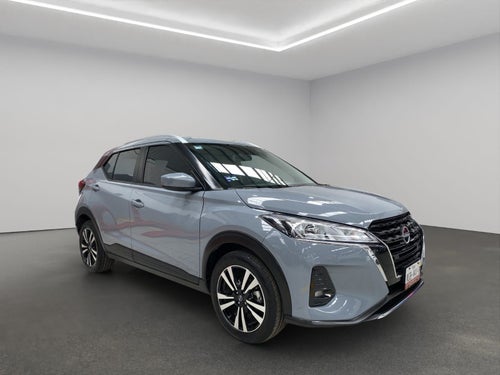 2025 Nissan Kicks VUD 5 pts. Play Advance, 1.6l, TM5, RA-17 (línea nueva)