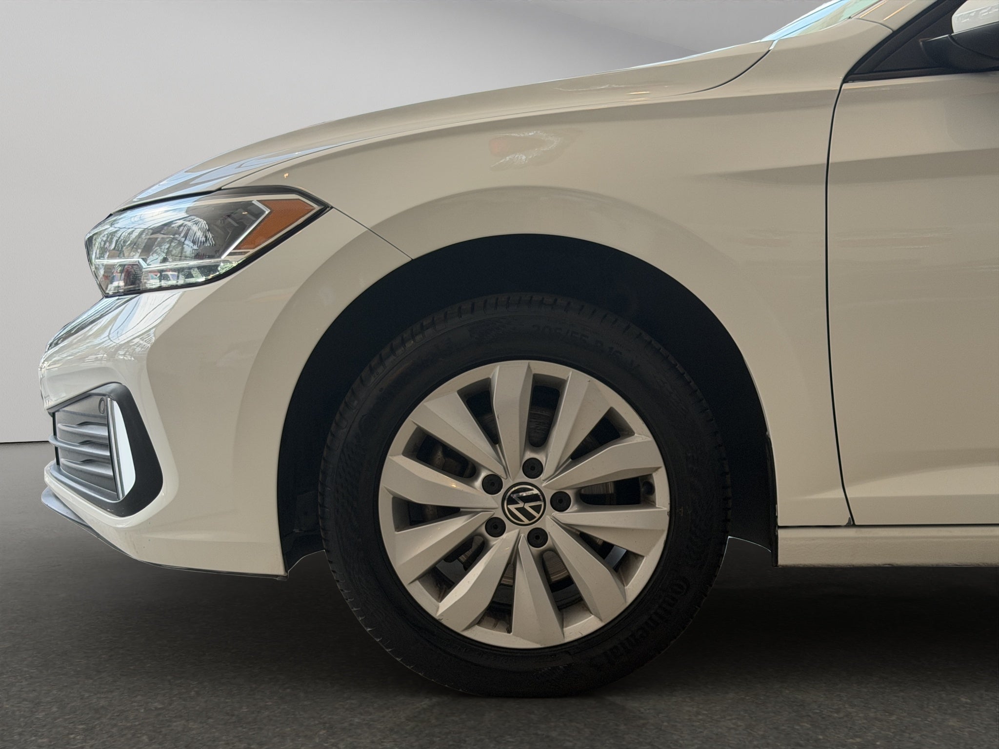 2022 Volkswagen Jetta A7 4 pts. Comfortline, 1.4T, TA, RA-16 (cambio de línea)