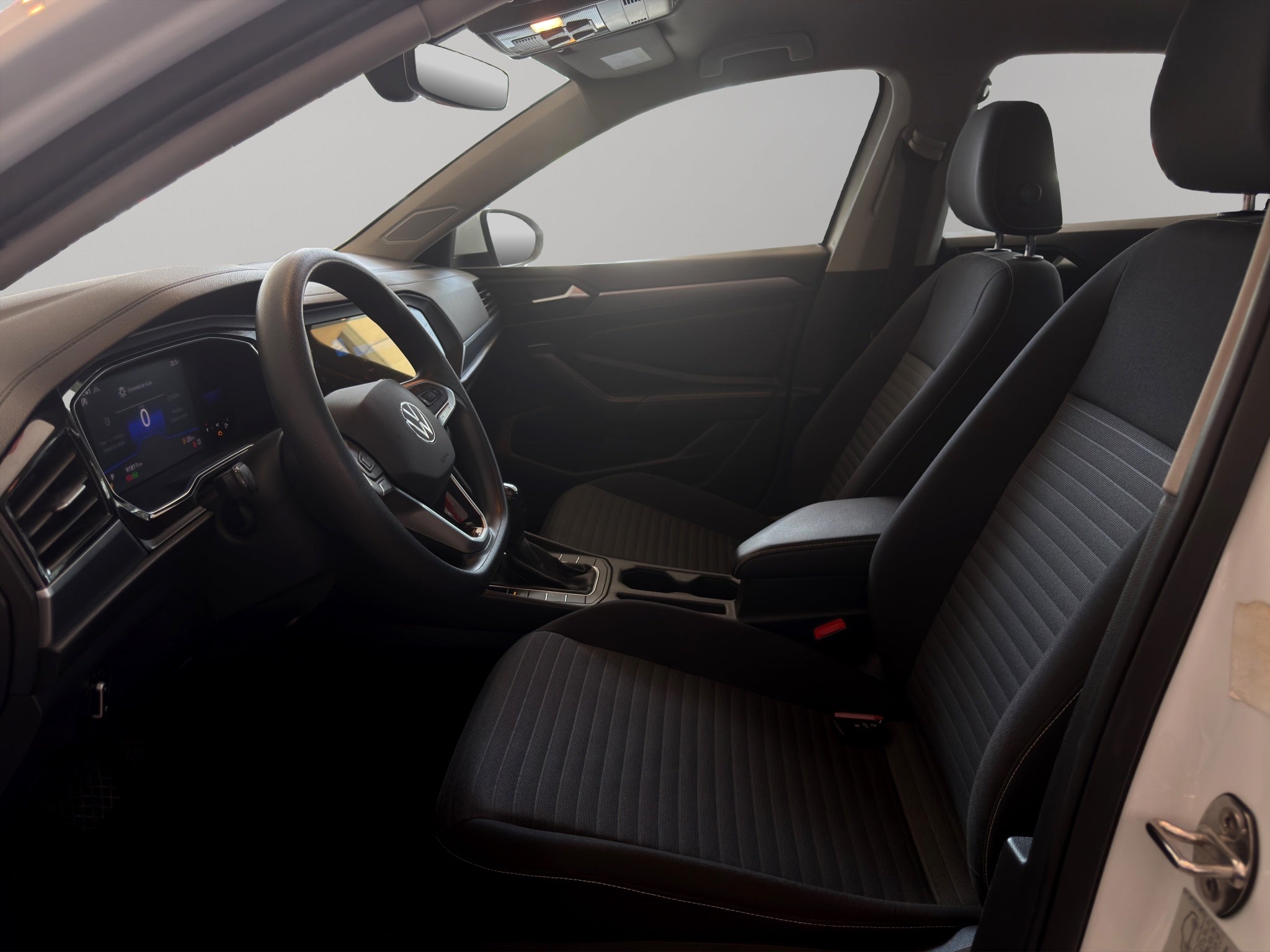 2022 Volkswagen Jetta A7 4 pts. Comfortline, 1.4T, TA, RA-16 (cambio de línea)
