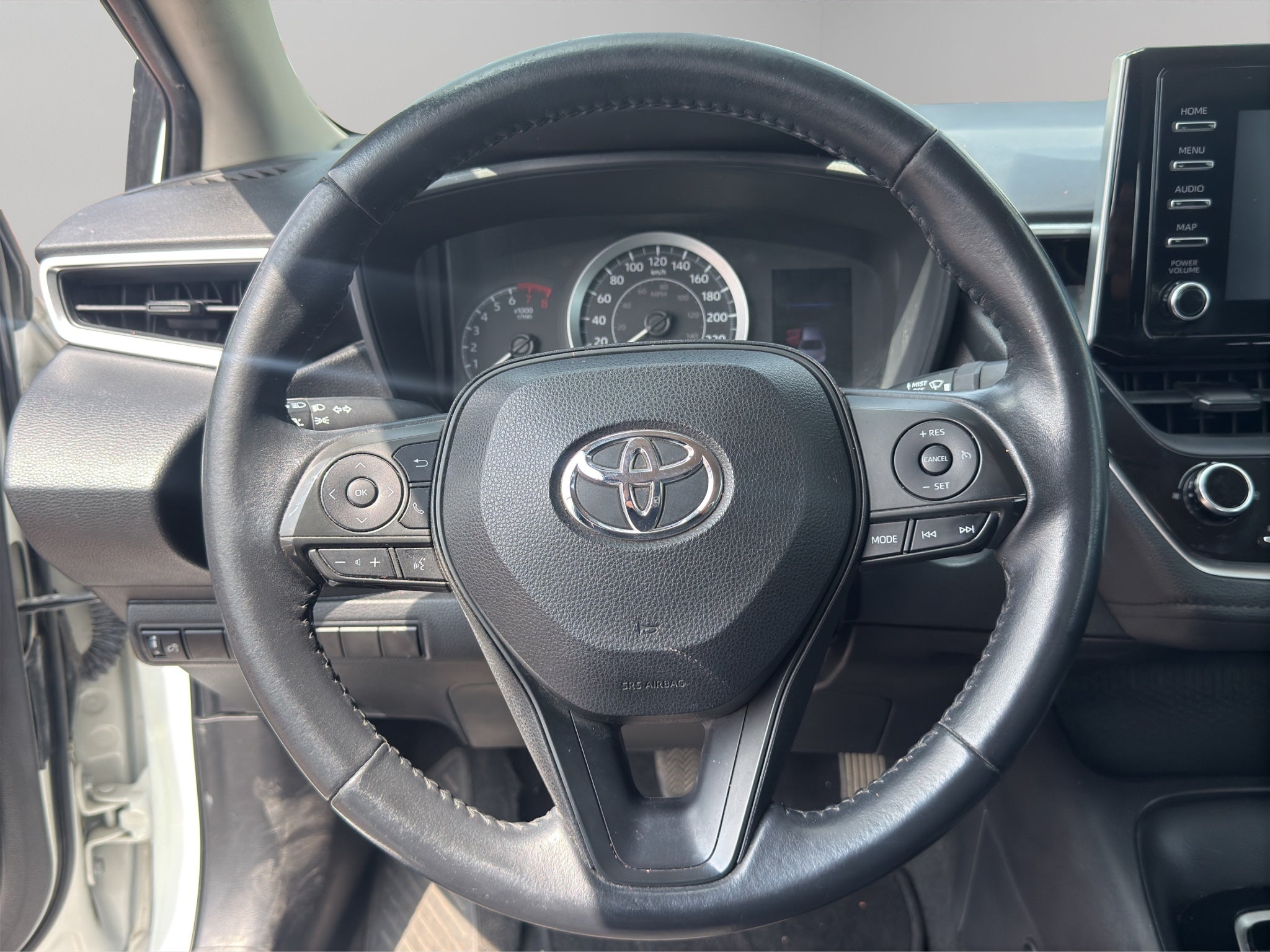 2020 Toyota Corolla 4 pts. LE, 1.8l, TA, RA-16 (línea nueva)