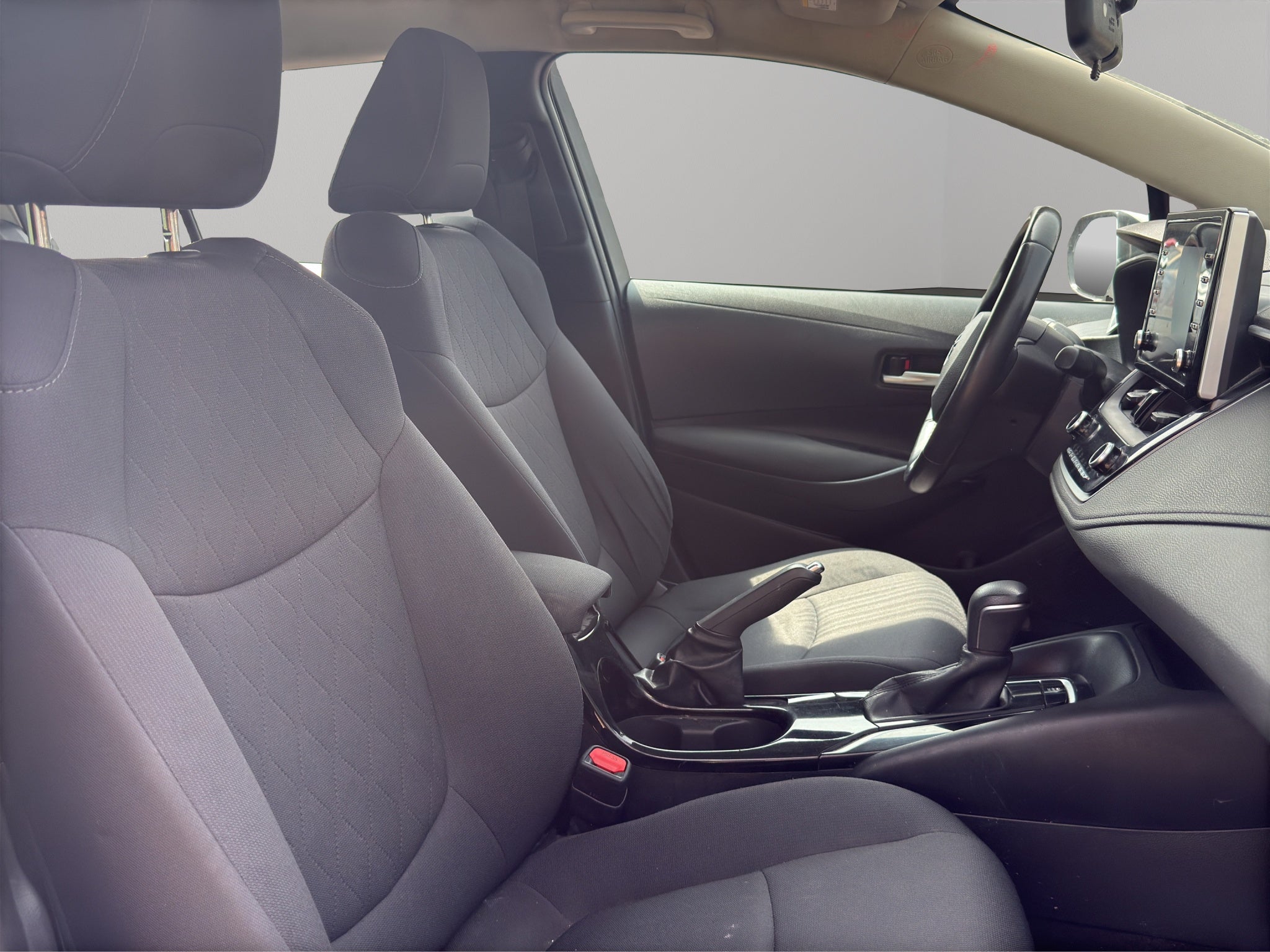2020 Toyota Corolla 4 pts. LE, 1.8l, TA, RA-16 (línea nueva)