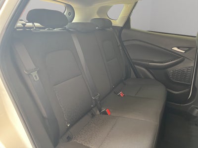 2024 Chevrolet Tracker VUD 5 pts. LS, 1.2T, TM5, RA-16 (línea anterior)